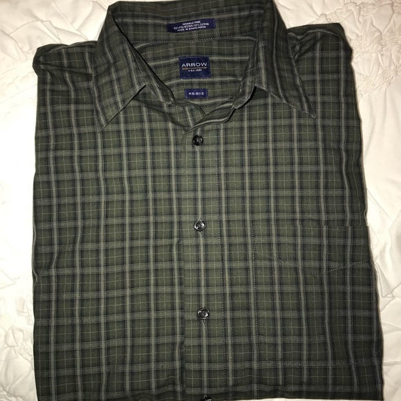 Button down - Picture 2 of 6